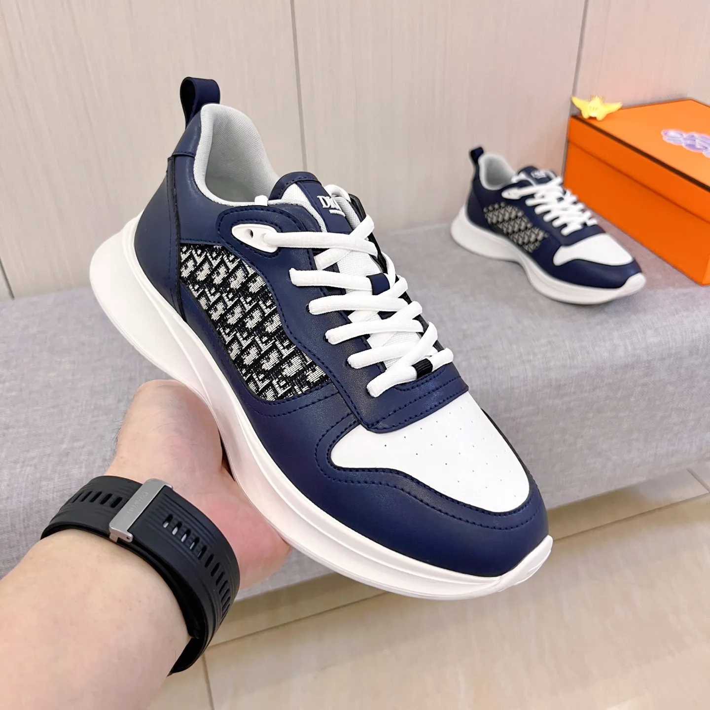 Men's Men's Shoes Men's Shoes 💰 400 Men's Men's Shoes 💰 [ Dior ] 🔥 High-end men's shoes brand official website 1:1 latest masterpiece: the upper is made of Italian imported first-layer cowhide with a comfortable and breathable lining ➕ Original non-slip and wear-resistant outsole 🔥, making walking more convenient and comfortable! An exclusive new model, a stunning work, a beautiful 1:1 replica [color] compared to the official quality! Create a fashionable personality to set off your uniqueness! A must-have for trendy men! Classic🔥Size: 38-44 Color: Multiple colors available🔥.